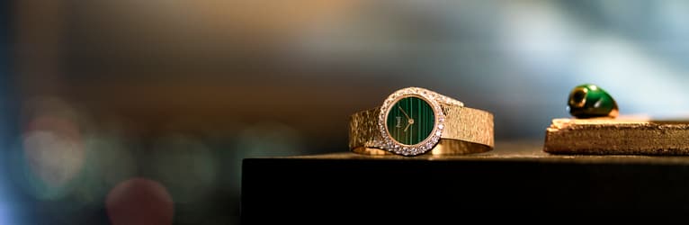 luxury women watch and rose gold jewellery
