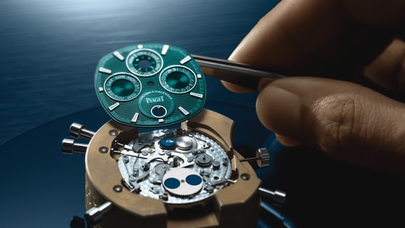 Piaget伯爵Polo萬年歷超薄腕表的1255P超薄機械機芯