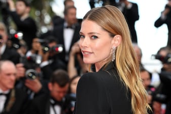 Doutzen Kroes a choisi les diamants de la Haute Joaillerie Piaget pour briller à Cannes