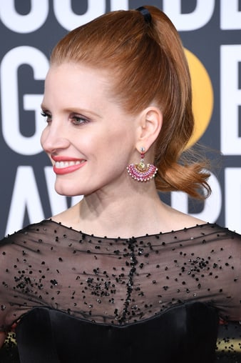 Jessica Chastain con pendientes de Alta Joyería Piaget