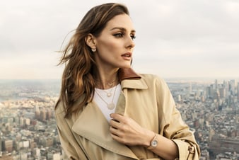 골드 및 다이아몬드 주얼리를 착용한 올리비아 팔레르모(Olivia Palermo)