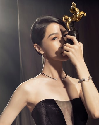 Hsieh Ying-Hsuan wins Best Leading Actress award at 2018 Golden Horse Awards