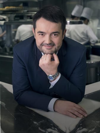 Piaget Polo Sスチールウォッチを身に着けたジャン・フランソワ・ピエージェ