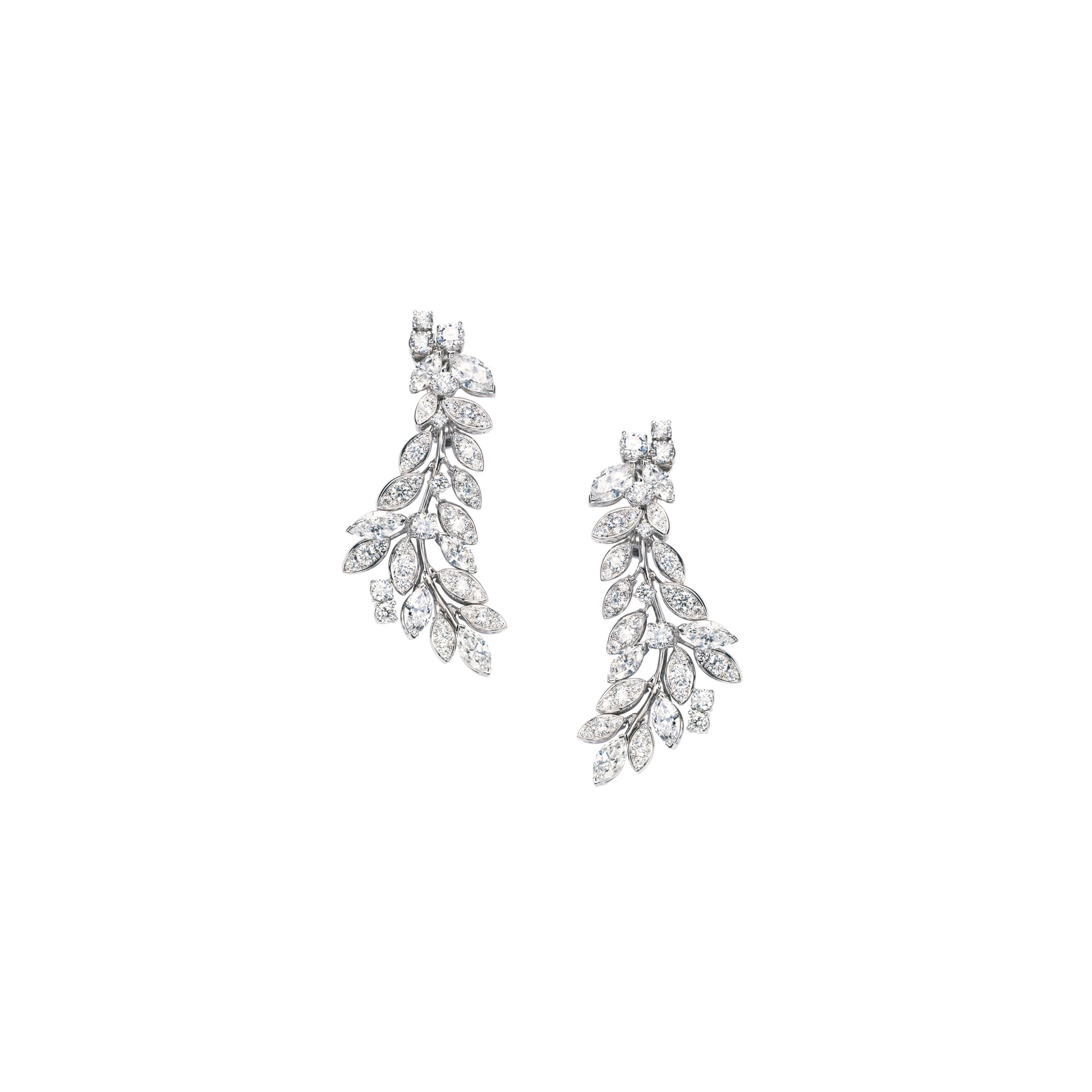 White gold Diamond Earrings G38LF200 - Piaget Luxury Jewelry Online