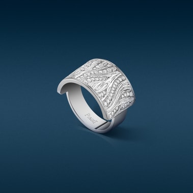 white gold diamond ring