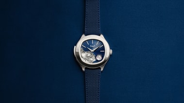 Zoom on the Piaget Polo Minute Repeater Watch