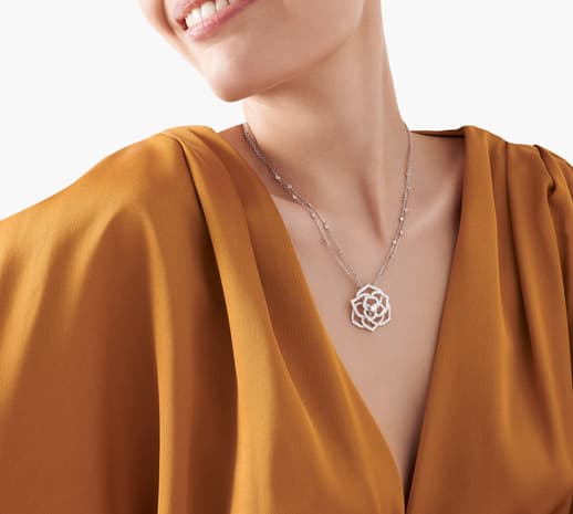 Piaget Rose Jewelry Collection for the 30th anniversary of the Yves Piaget  Rose | Blog Purentonline